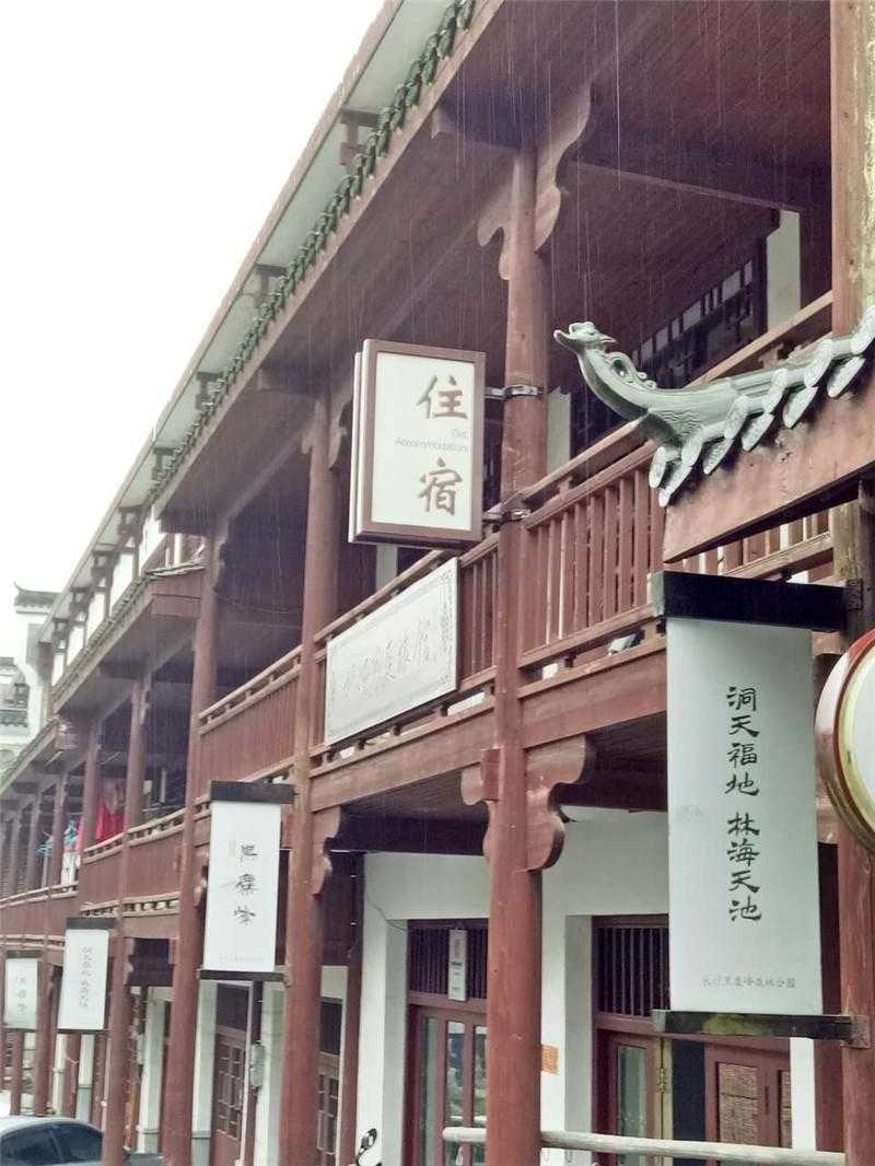 愛奧尼解析：常見標(biāo)識(shí)標(biāo)牌的安裝方式